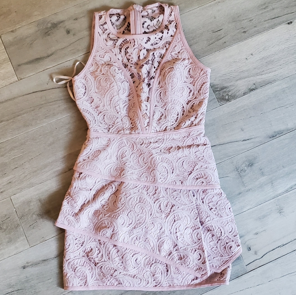 BCBG SOFT PINK DRESS